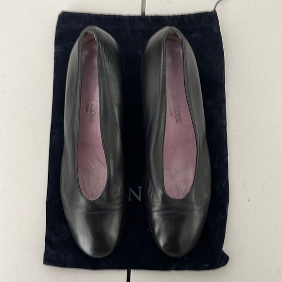 Taryn Rose Black Heels Pumps Size 40M 2.25” Block Heel Comfortable - Picture 2 of 7